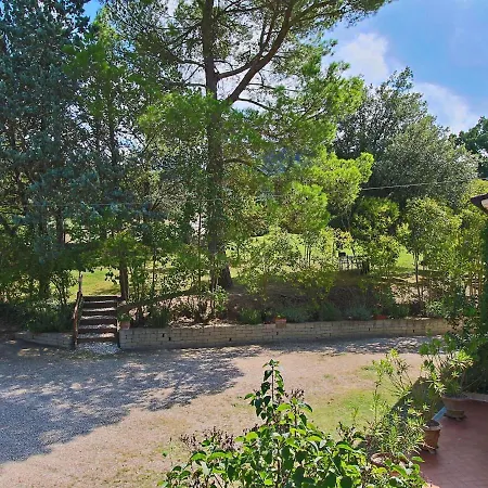 Elegant And Broad In With Garden And Pool *